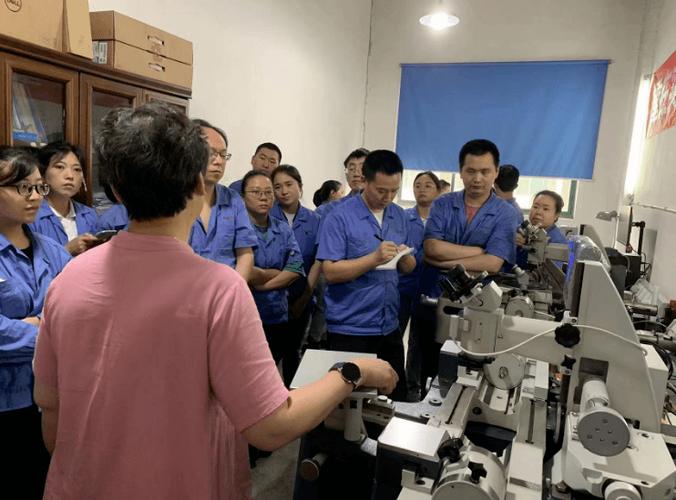 淬煉工匠技藝，蓄能再啟新程——新天光電與成都新成量光學(xué)計(jì)量?jī)x器技術(shù)研學(xué)班圓滿開(kāi)班